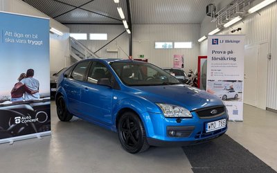 Ford Focus 5-dörrars 1.6 Manuell, , Drag Låga mil 2005