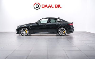 Alfa Romeo Giulia QUADRIFOGLIO H K® KOLFIBERPKT KAM 2017