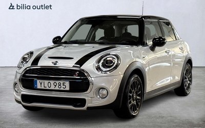 MINI Cooper S Essential Connected P-sensor 2019