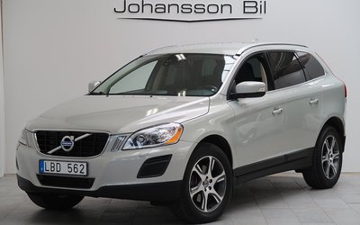 Volvo XC60 D5 AWD Summum Drag Värmare Keyless Skinn 2011