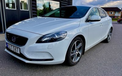 Volvo V40 T3 DRAG P-VÄRM LÄDER 2015