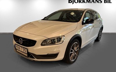Volvo V60 Cross Country D4 AWD Summum S o V-hjul 2016