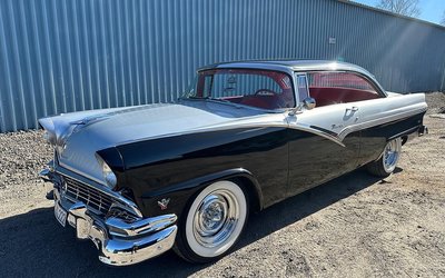 Ford Fairlane Victoria 1956