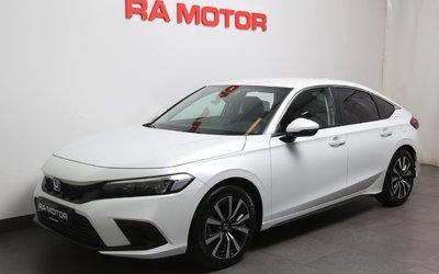 Honda Civic FullHybrid Elegance i Lager 5År Service & V-Hjul 2024