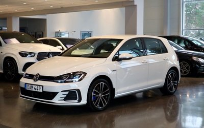 Volkswagen Golf GTE 1.4 TSI GTE Cockpit Värmare 2020