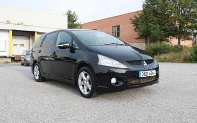 Mitsubishi GRANDIS 2.4 MIV AUTOMAT 7-SITS P-SENS NYSER 2010