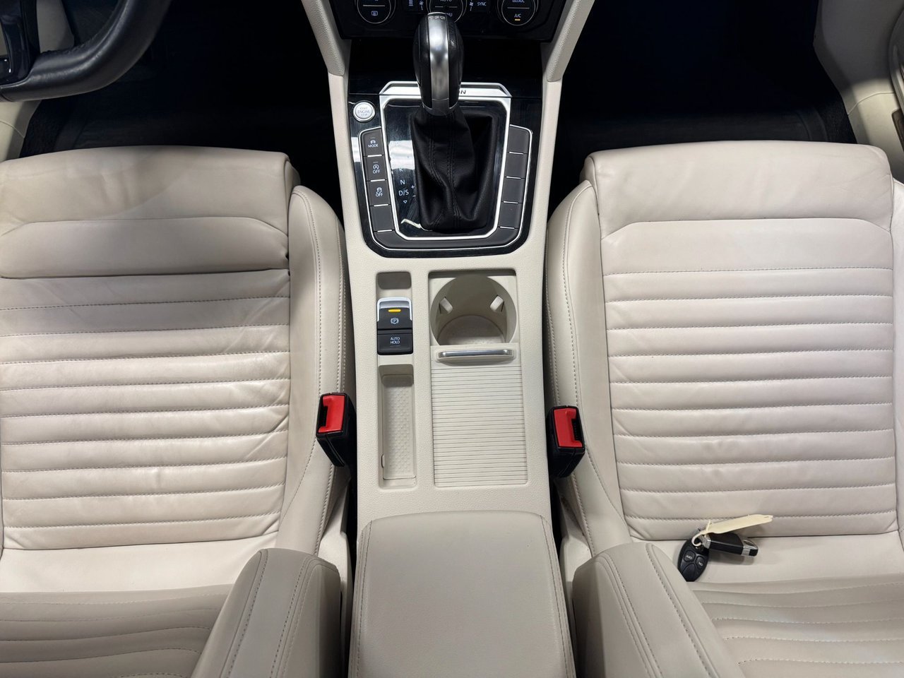 Volkswagen Passat Stasjonsvogn 2.0 TDI DPF SCR BMT 4Motion DSG sekvensiell, 6-trinn, 190ps, 2015