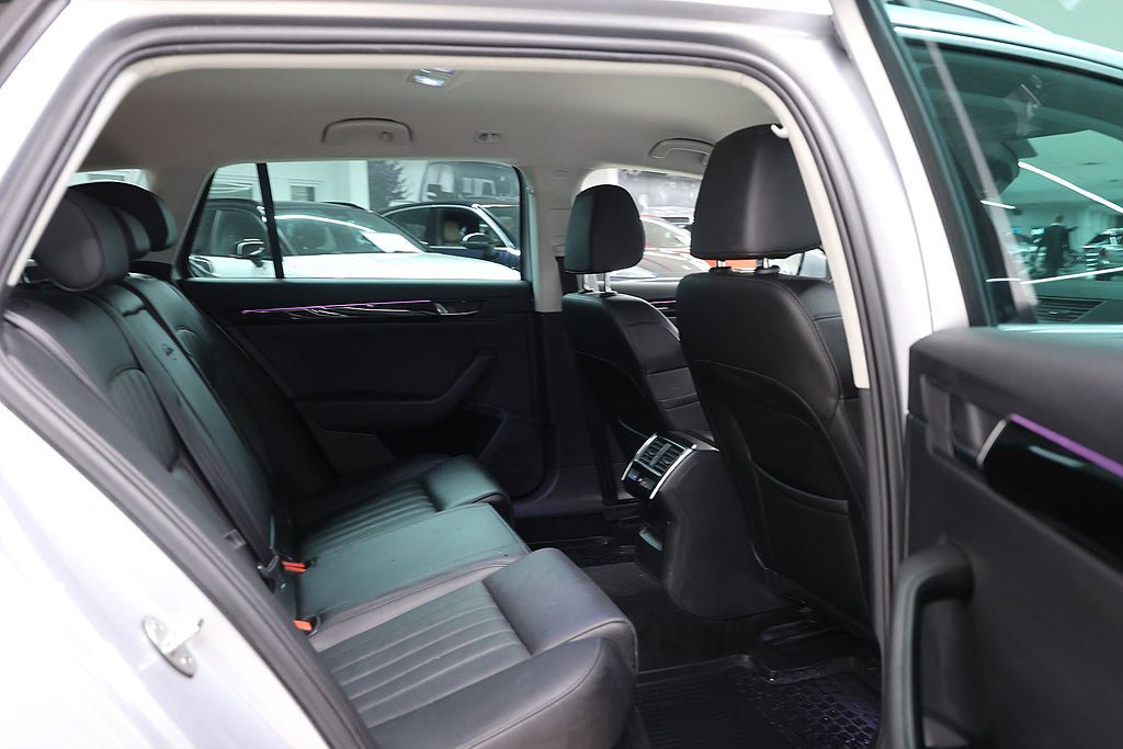 Škoda Superb Kombi 2.0 TDI 4x4 SCR DSG Sekventiell, 190hk, 2019