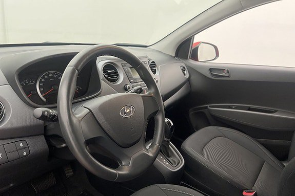 Vehicle Image 11