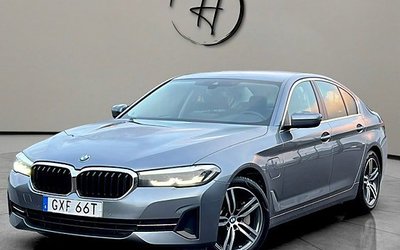 BMW 535 530e xDrive Sedan Steptronic Kamera SE-UTR 2021