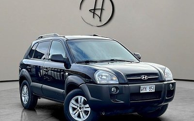 Hyundai Tucson 2.0 4WD Drag Nybesiktigad Mån 2005