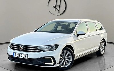 Volkswagen Passat GTE Plug-in Kamera Cockpit NAV Se utrusnin 2021