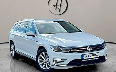 Volkswagen Passat 1,4GTE Kamera Nybytt Kamrem EURO-6 2017