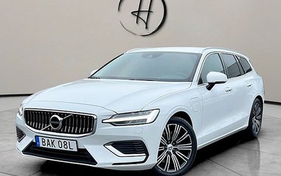 Volvo V60 Recharge T6 AWD NAV Kamera Apple CarPlay SE UTRUST 2021