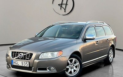 Volvo V70 2,4D D5 Summum Dragkrok Helskinn 2010
