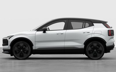 Volvo EX30 Cross Country Twin Motor Performance M Perform Ultra 2025
