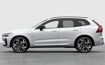 Volvo XC60 T6 Plus Dark Nordic Edition LAGERBIL B&W 360 22\