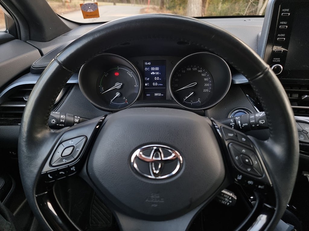 Vehicle Image 10