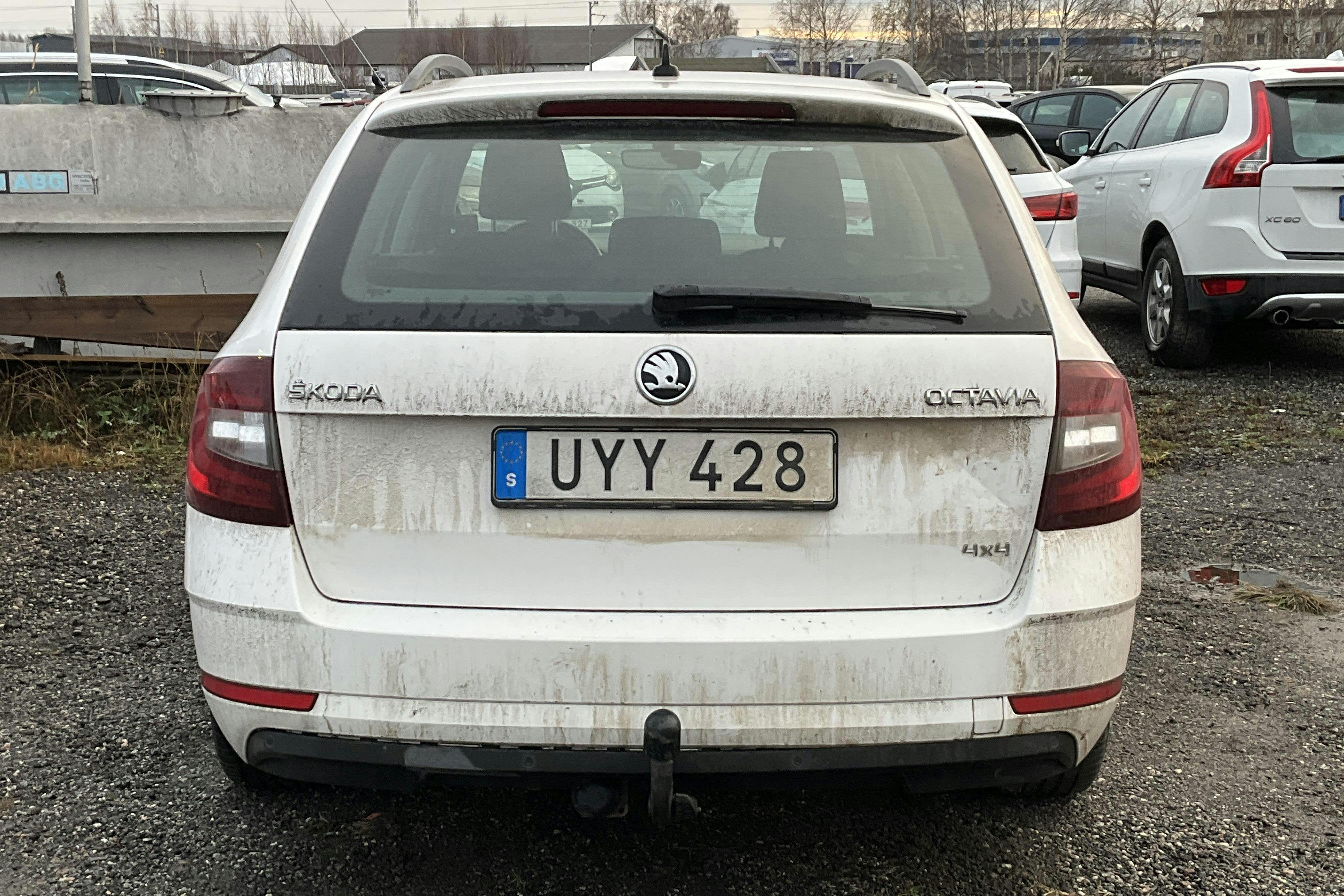 Vehicle Image 6